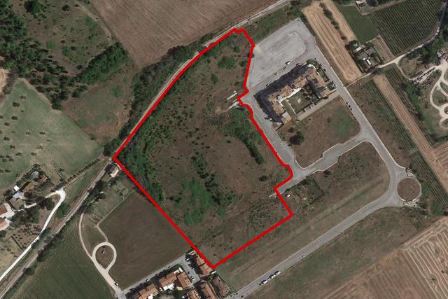 #22739 Area edificabile di 47240 mq in vendita - foto 1