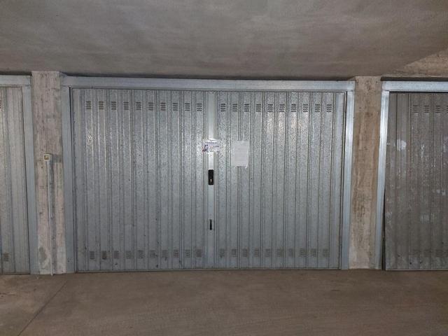 Garage in vendita