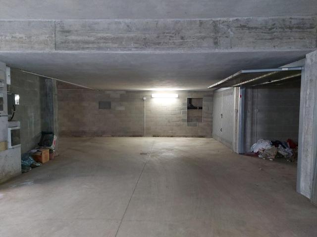 Garage in vendita