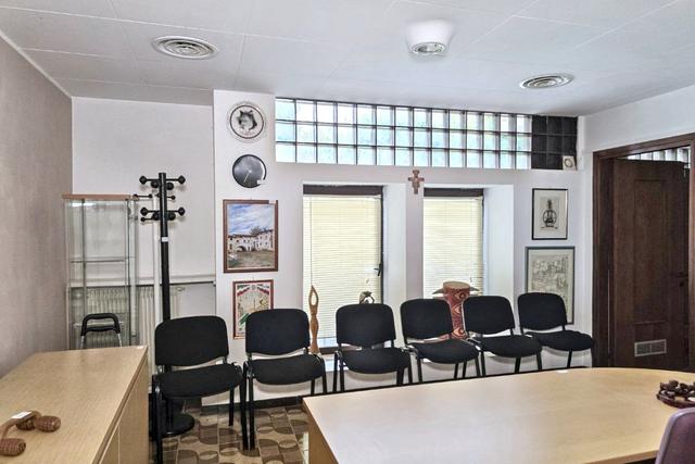 #2537012 Locale commerciale al piano terra in vendita - foto 1