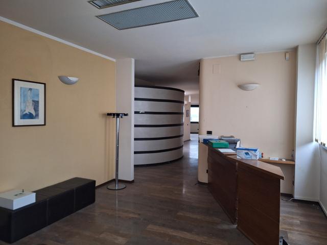 #2537462 Ufficio con magazzino in vendita - foto 2
