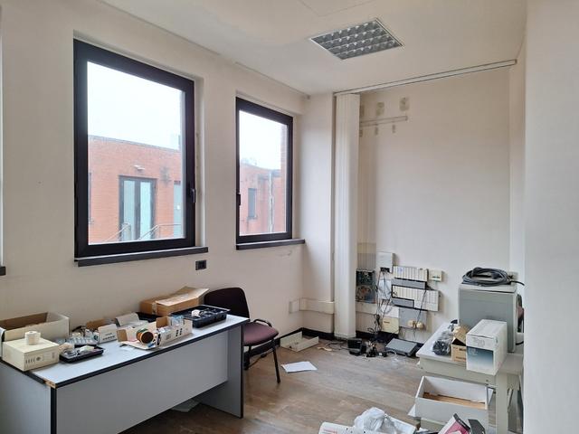 #2537462 Ufficio con magazzino in vendita - foto 4