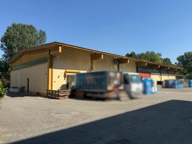 #2639710 Capannone artigianale con pertinenze in vendita - foto 1