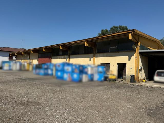 #2639710 Capannone artigianale con pertinenze in vendita - foto 3