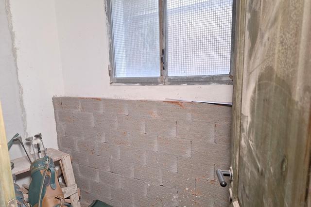 Magazzini in vendita