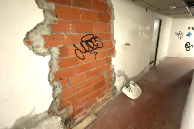 Magazzini in vendita