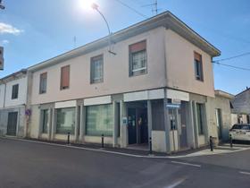 Banche in vendita