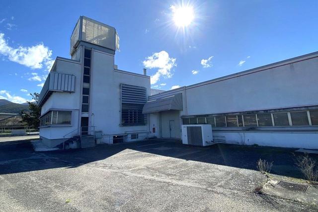#24599 Opificio con showroom uffici e corte privata in vendita - foto 26