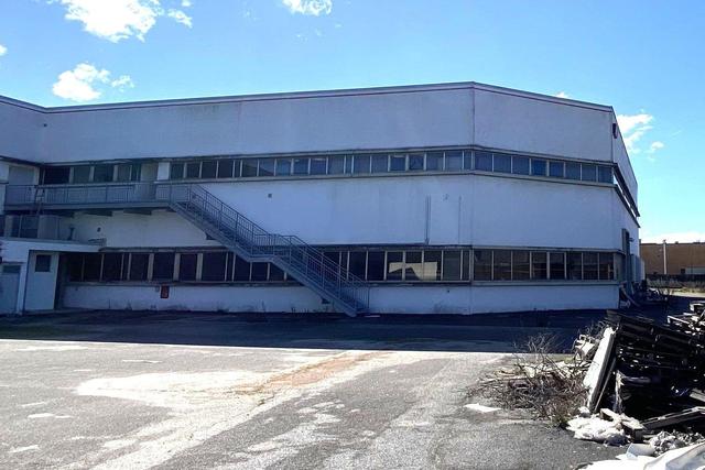 Stabilimenti produttivi in vendita