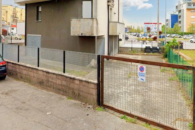 Pertinenze in vendita