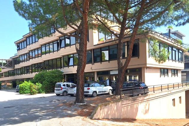 Alberghi in vendita