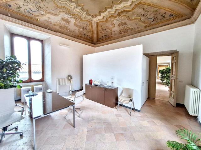 #2515025 Ufficio in palazzo storico con box auto in vendita - foto 2