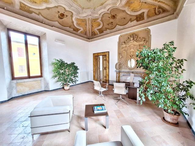 #2515025 Ufficio in palazzo storico con box auto in vendita - foto 3