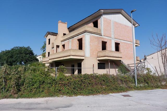#19090 Terreno con fabbricato in corso di costruzione in vendita - foto 12