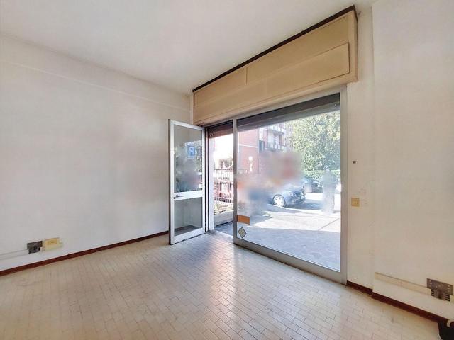 #20145 Locali commerciali in complesso condominiale in vendita - foto 8
