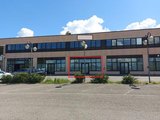 Negozi in vendita