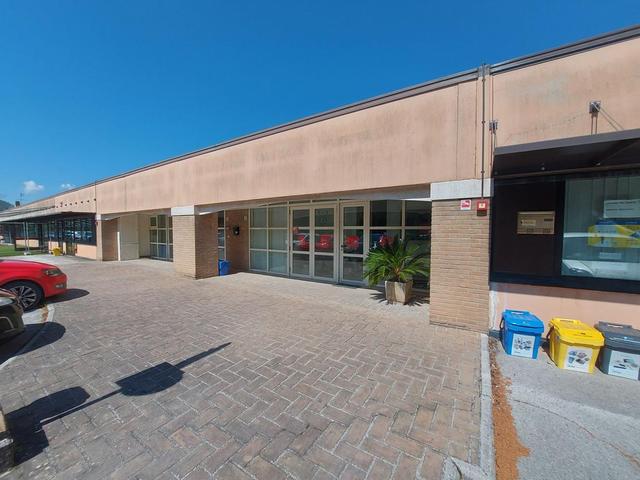 #20500 Locale commerciale e magazzino in vendita - foto 7