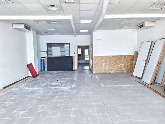 #20500 Locale commerciale e magazzino in vendita - foto 2