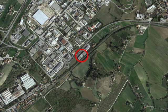 #20500 Locale commerciale e magazzino in vendita - foto 11