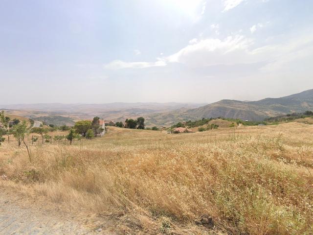 #2537097 Terreno di 1.801 mq in parte edificabile in vendita - foto 1