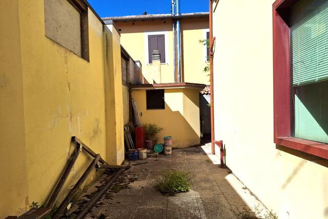 #23503 Locali per centro estetico e medico con corte in vendita - foto 7