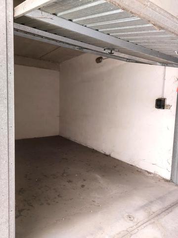 Garage in vendita
