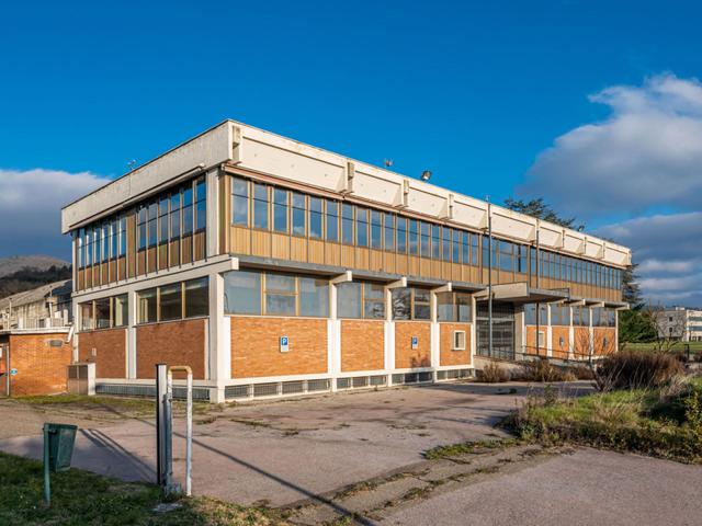 Stabilimenti produttivi in vendita