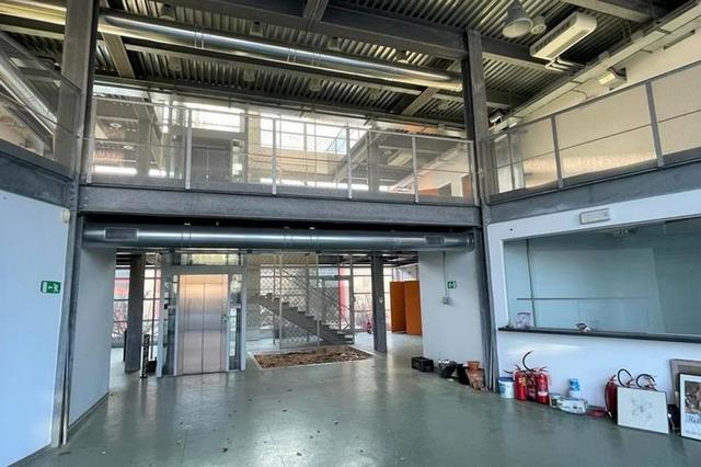 #14785 Complesso direzionale con parcheggio in vendita - foto 21