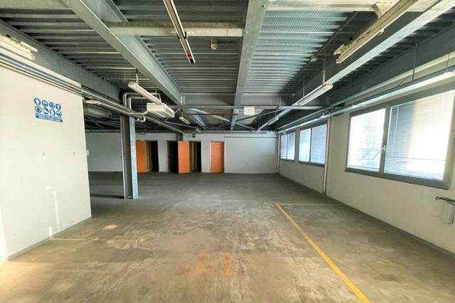 #14785 Complesso direzionale con parcheggio in vendita - foto 11