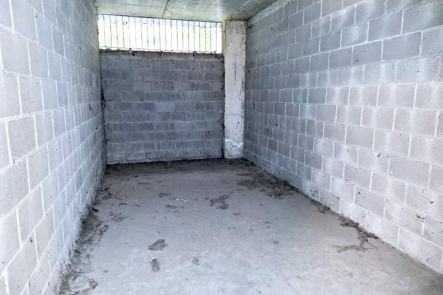 Garage in vendita