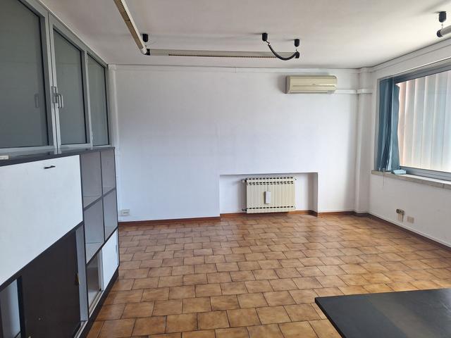 Stabilimenti produttivi in vendita