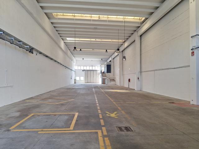 Stabilimenti produttivi in vendita