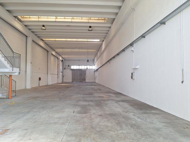 Stabilimenti produttivi in vendita