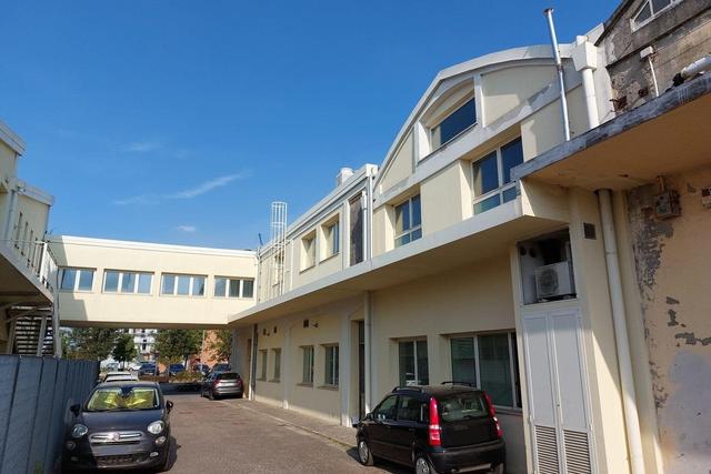 #24081 Ambienti grezzi piano primo destinati ad ufficio in vendita - foto 14