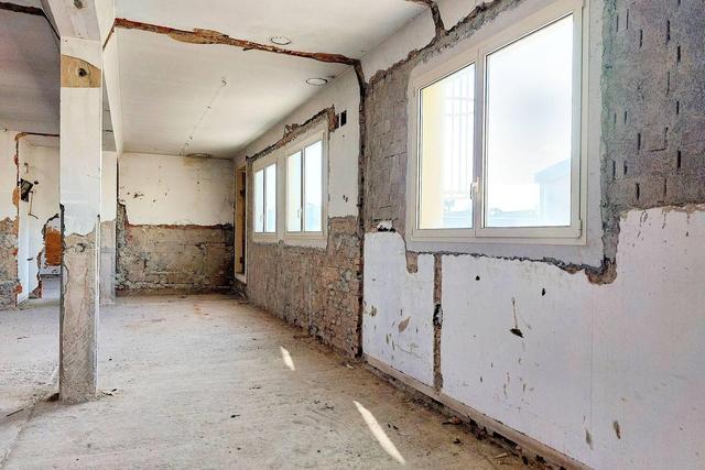 #24081 Ambienti grezzi piano primo destinati ad ufficio in vendita - foto 3