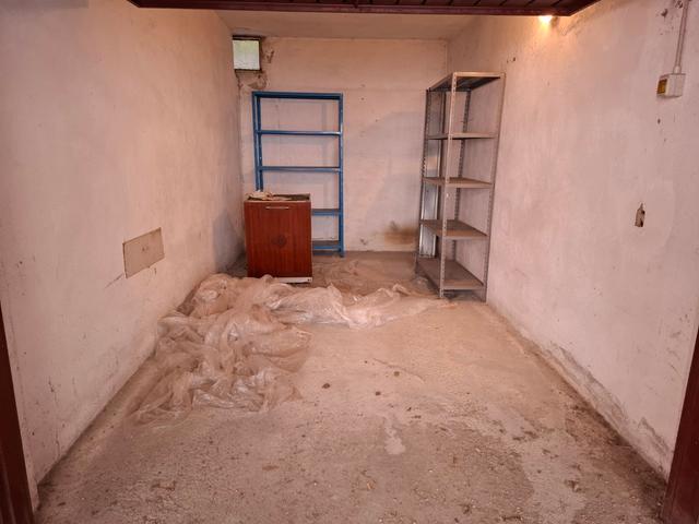Garage in vendita
