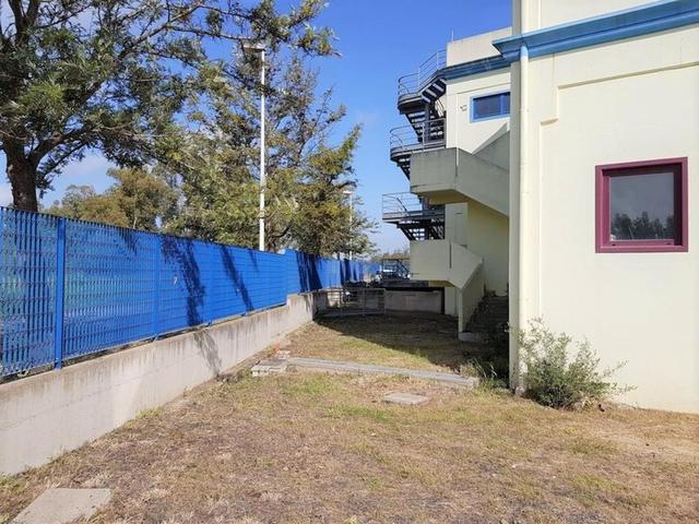 Negozi in vendita