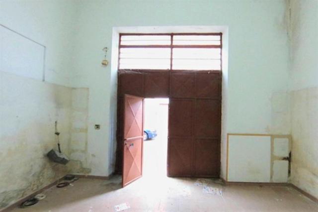 #9512 Negozio piano terra con soppalco da sanare in vendita - foto 10