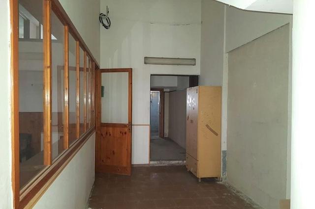 Negozi in vendita