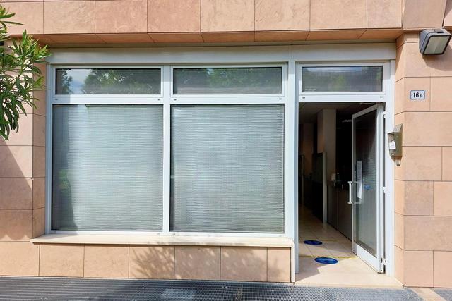 #20520 Locale commerciale al piano terra - Sub 303 in vendita - foto 1