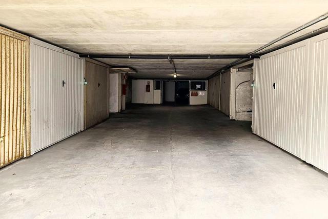 Garage in vendita