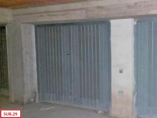 Garage in vendita