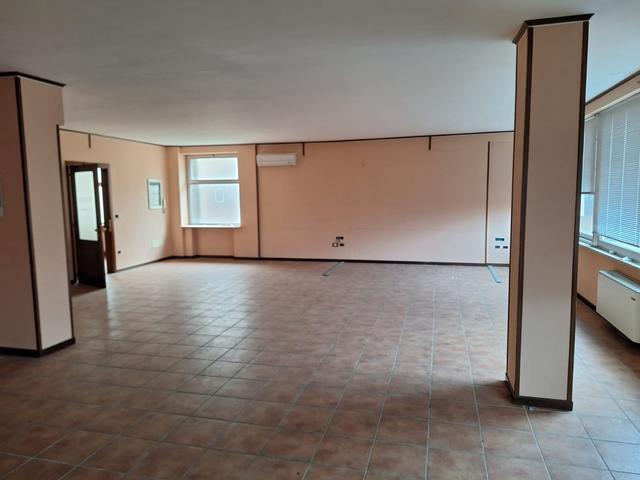 #2638614 Ampio ufficio in centro storico in vendita - foto 1