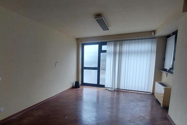 Studi privati in vendita