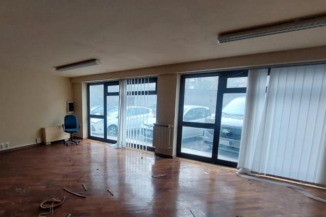 Studi privati in vendita