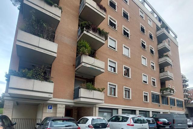 #25750 In vendita o in locazione commerciale locali al piano terra in vendita - foto 12