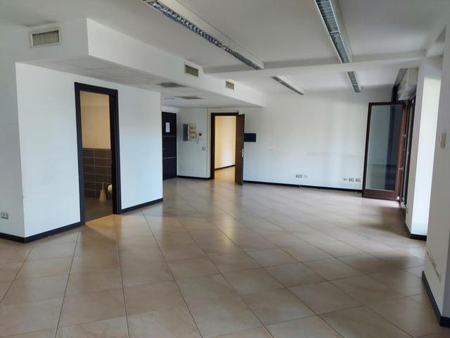 #18944 Due uffici in complesso residenziale con piscina in vendita - foto 11