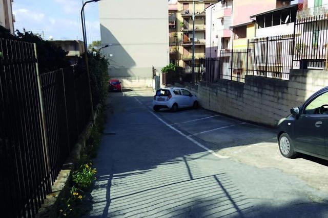 Posti auto in vendita