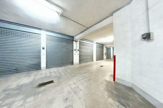 Garage in vendita