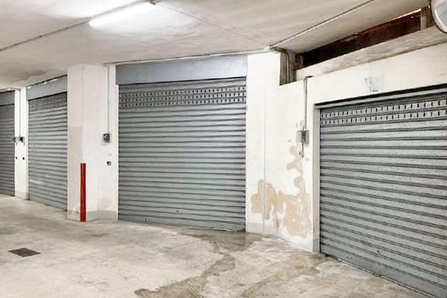 Garage in vendita
